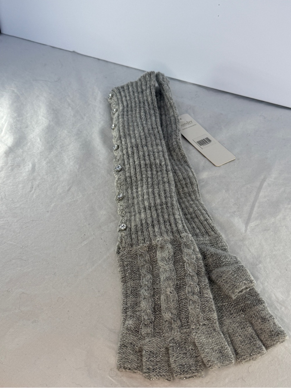 Laundry By Shelli Segal -Light Grey Ribbed Fingerless Gloves with Button Trim